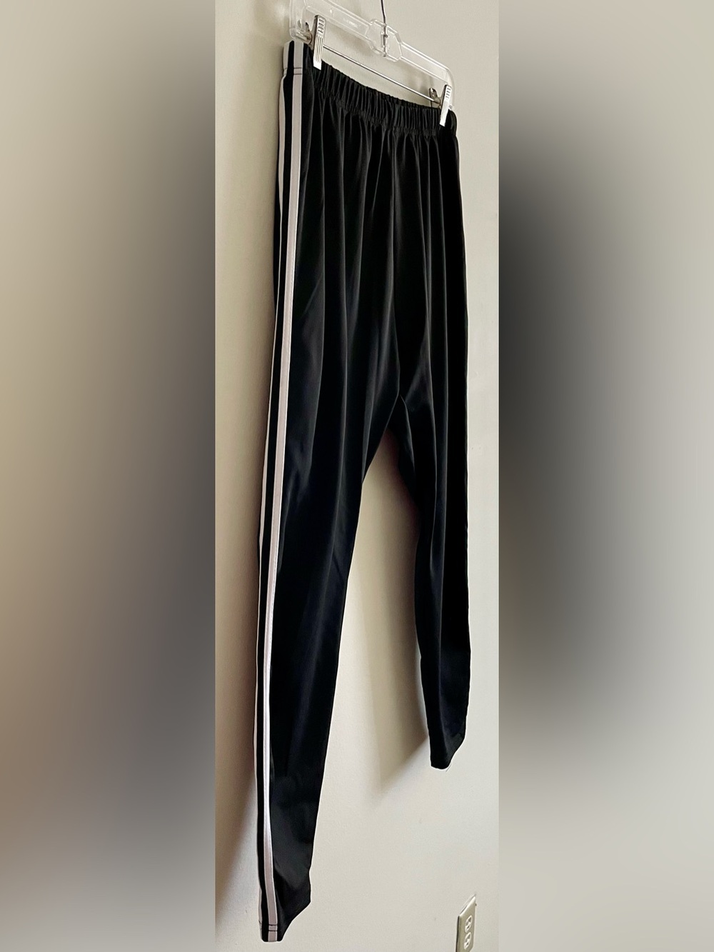 🎱 NWOT SHEIN Black Jogger Pants with White Side Stripes 🎱